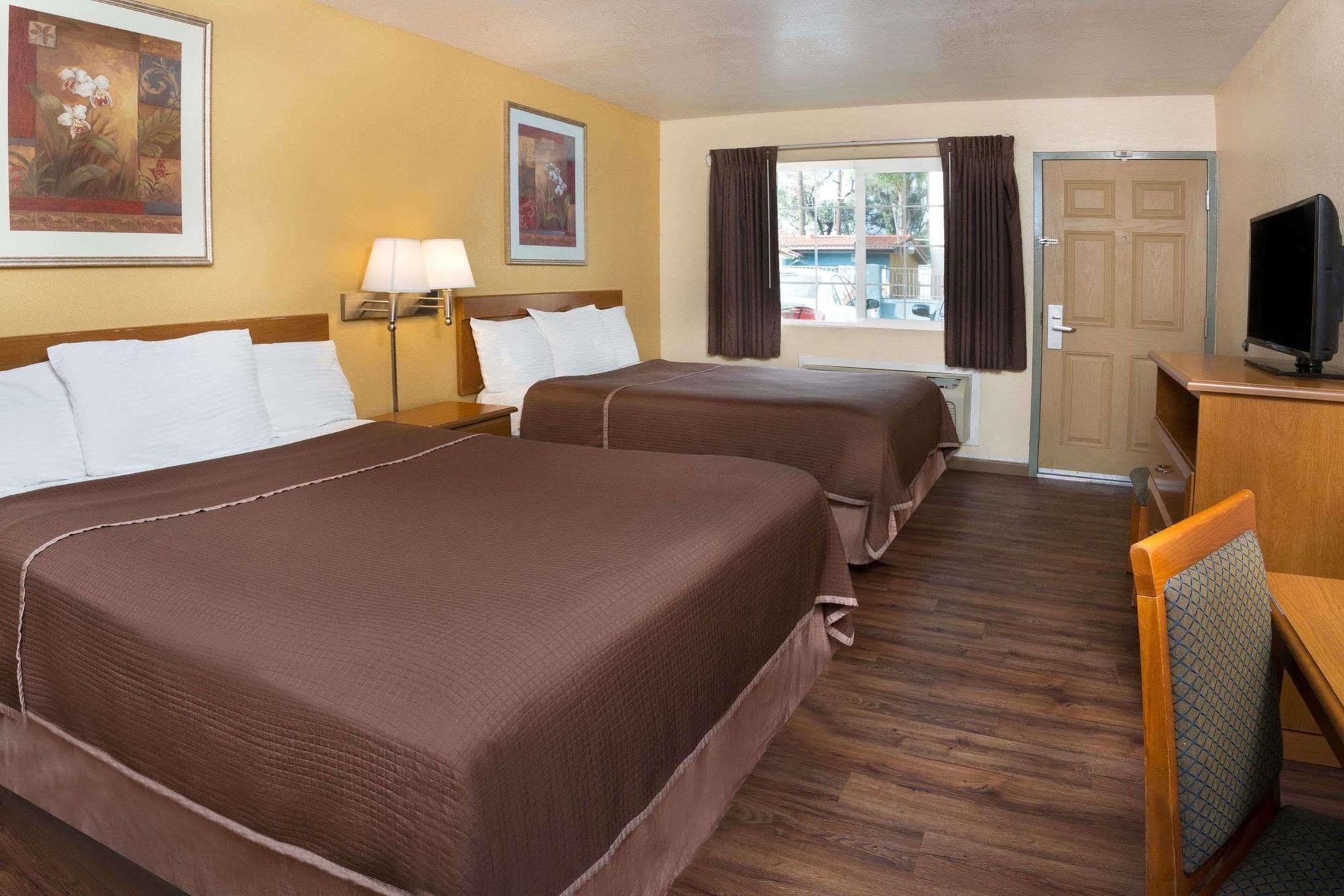 Howard Johnson By Wyndham National City/San Diego South Eksteriør bilde