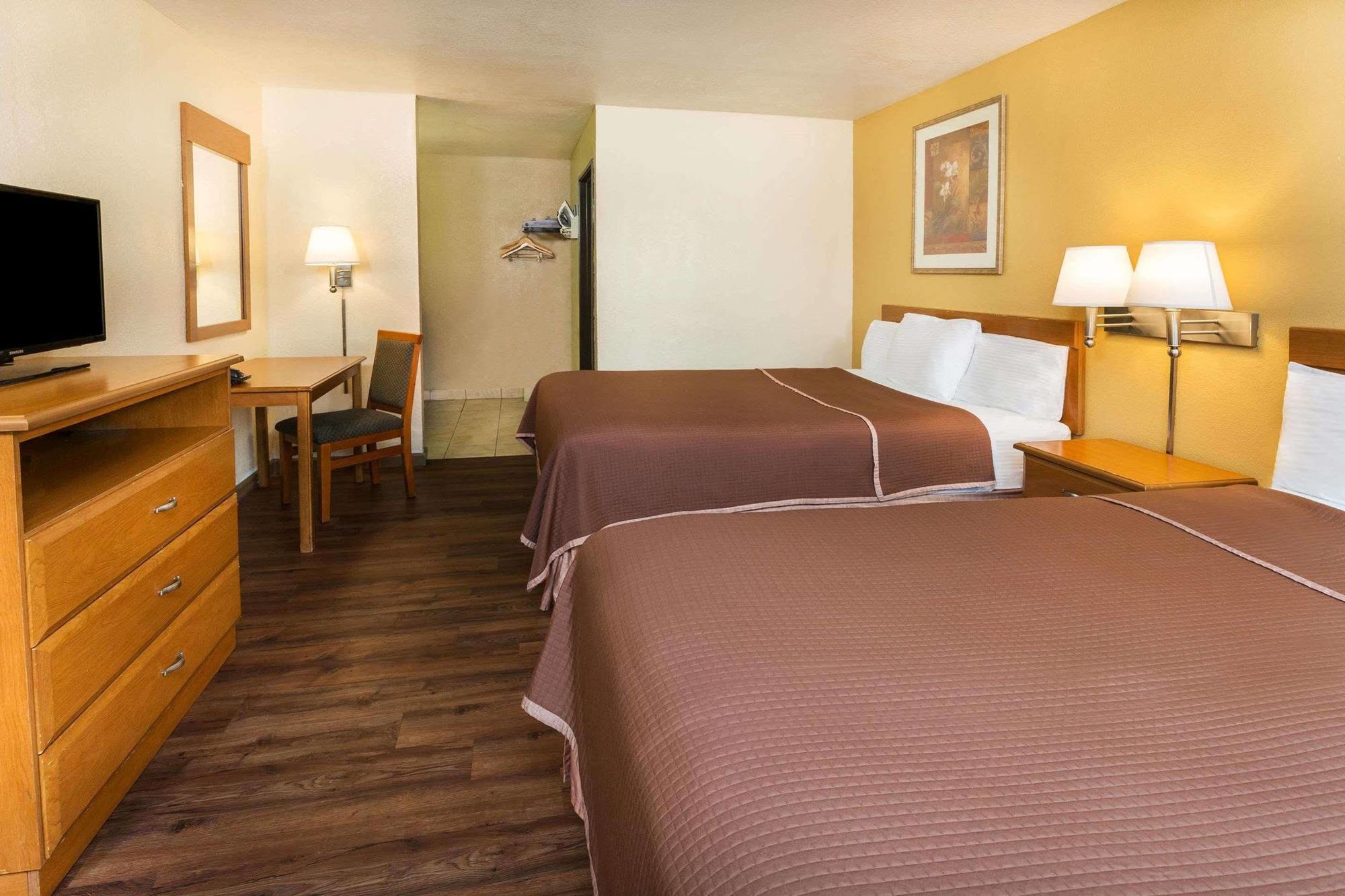 Howard Johnson By Wyndham National City/San Diego South Eksteriør bilde