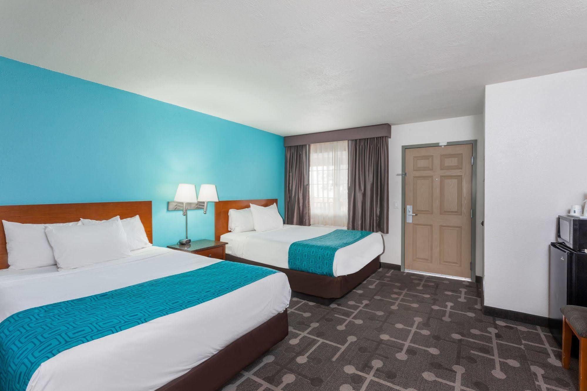 Howard Johnson By Wyndham National City/San Diego South Eksteriør bilde